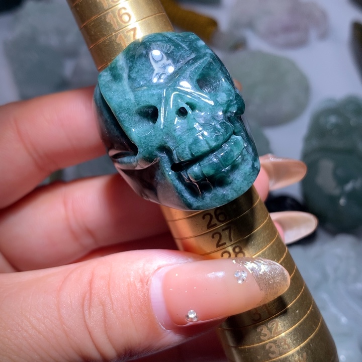 翡翠未镶嵌颈饰保真天然A货翡翠