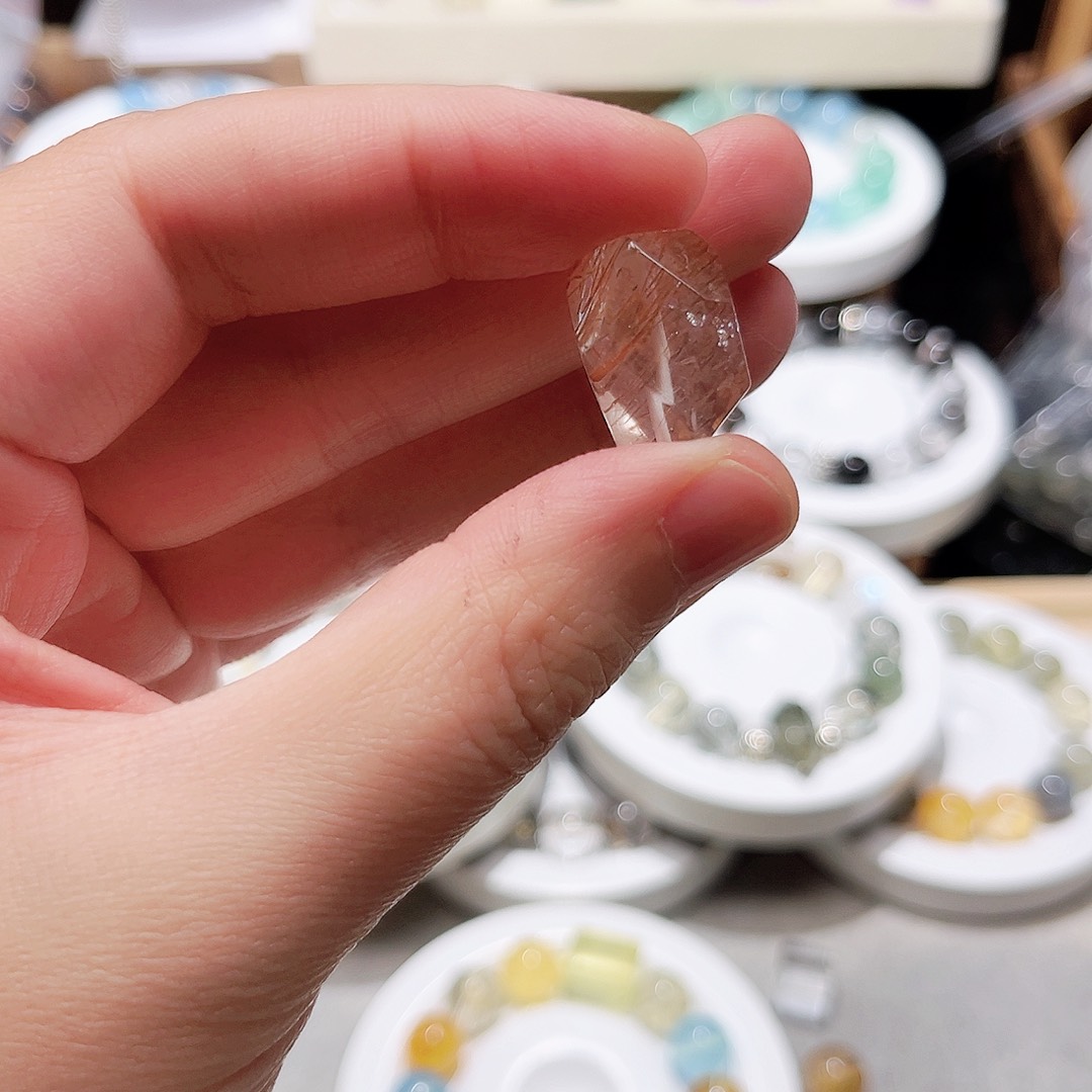 水晶手串未镶嵌天然水晶