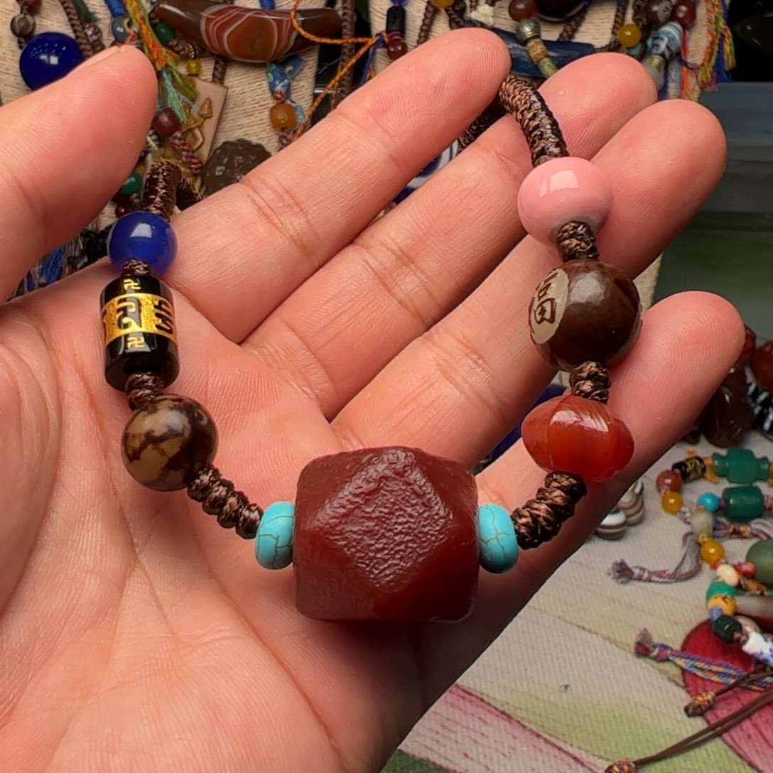 玛瑙/玉髓颈饰未镶嵌