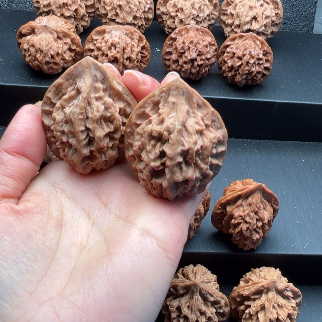 孤***ﮩ文玩核桃把件大花