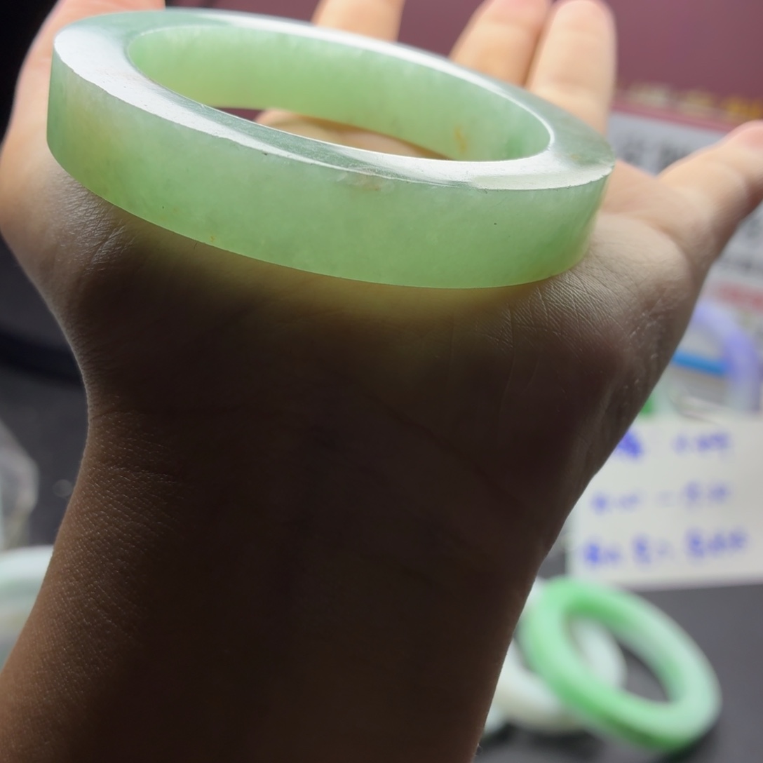 君***陌定制翡翠未镶嵌翡翠