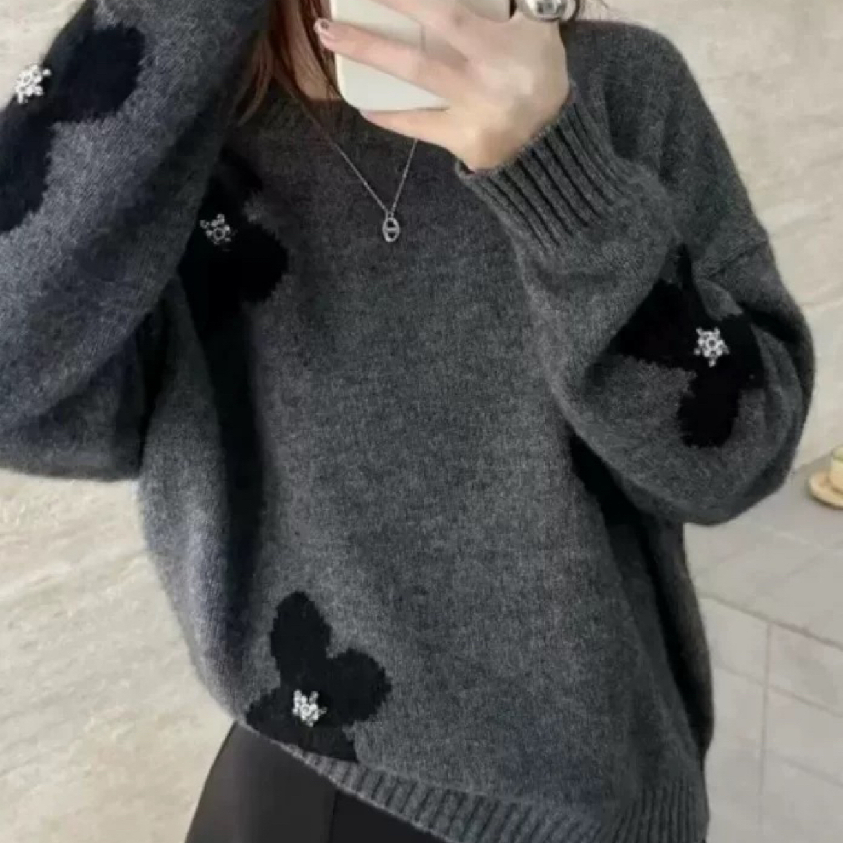 宜美多家 高级感立体花朵烫钻浣熊绒羊毛上衣777