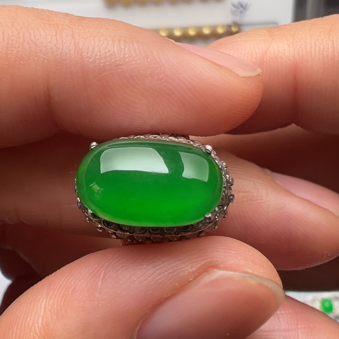 定制翡翠未镶嵌A货