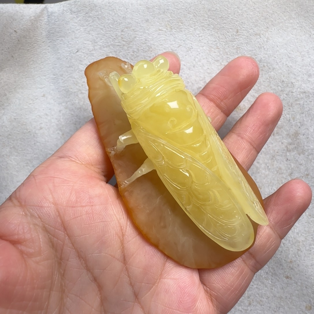 蜜蜡未镶嵌珠宝奇石