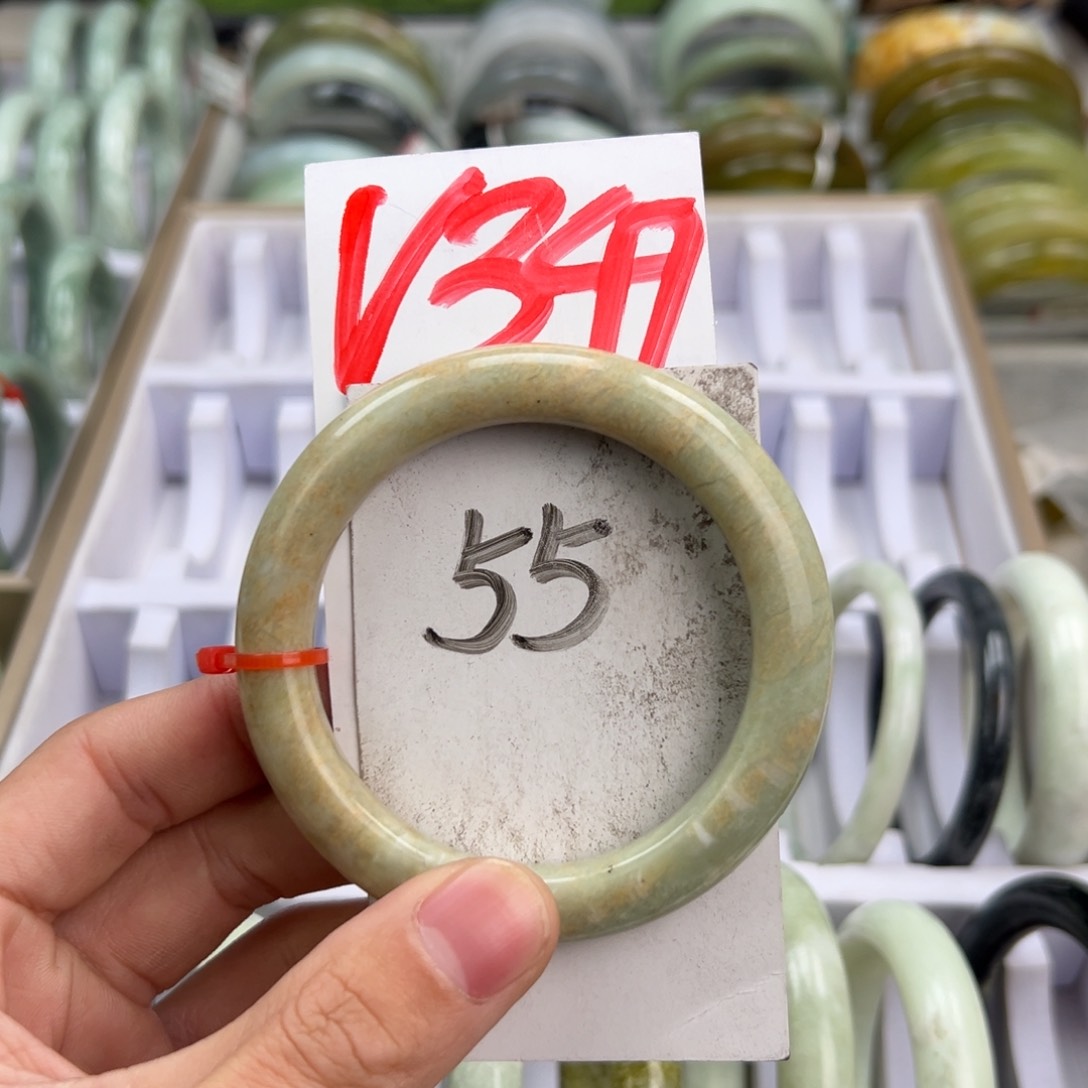 岫玉手镯未镶嵌天然岫玉