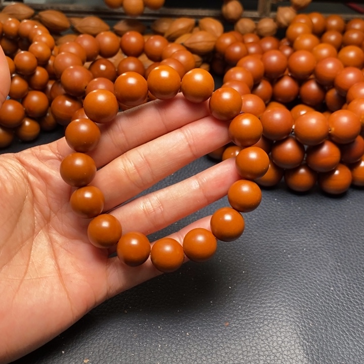 橄榄核吊坠1.35尺寸光珠全品