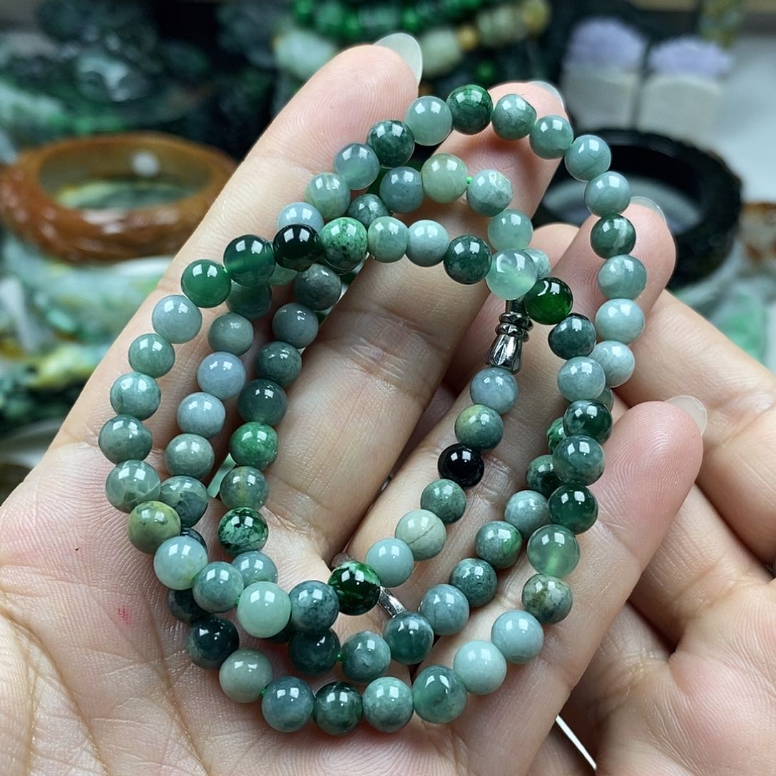 颈饰未镶嵌翡翠项链