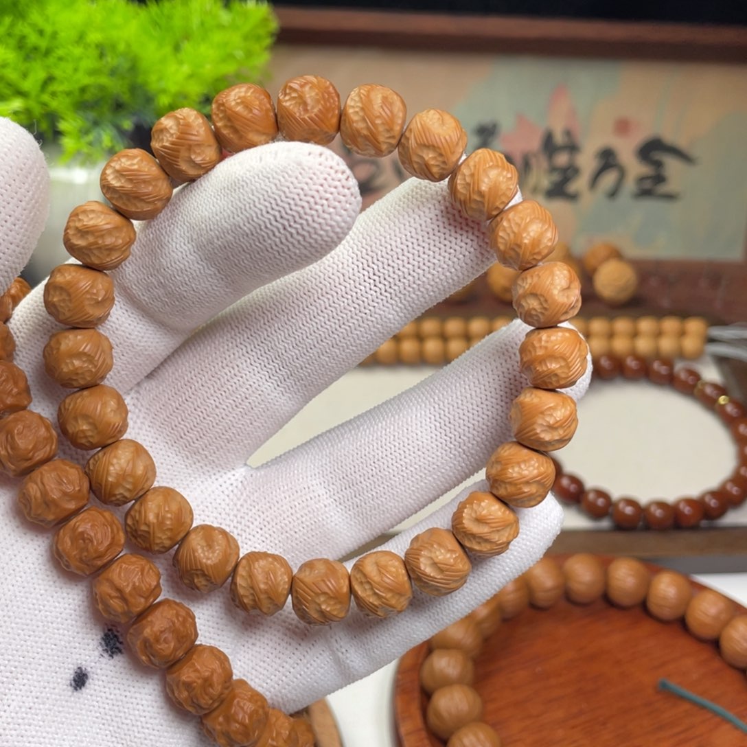 王***臣猴头核桃手串观山