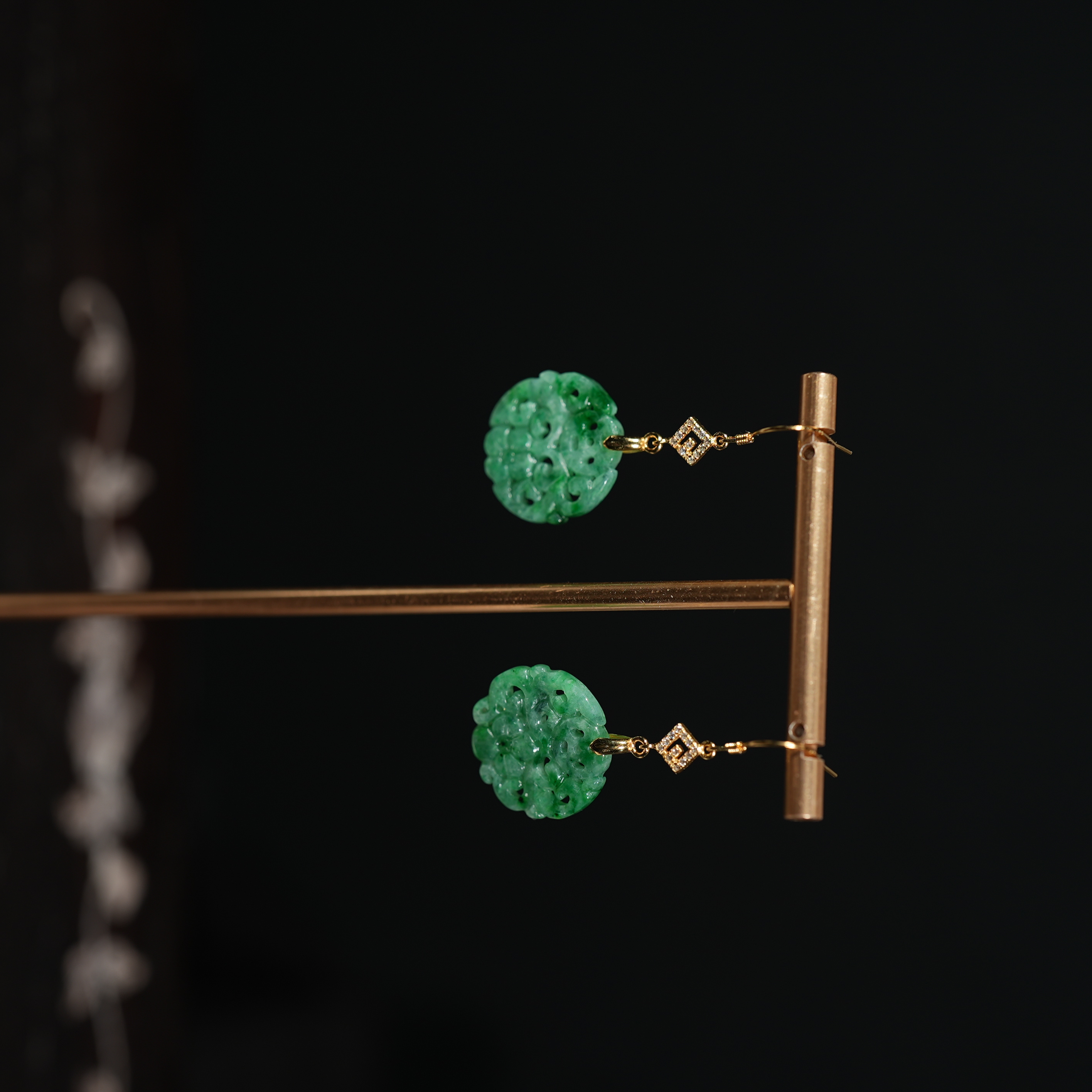 1.13香港王老板-翡翠a货镶嵌耳饰4y139