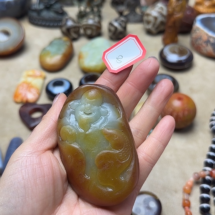 一***，玛瑙/玉髓未镶嵌珠宝半成品50