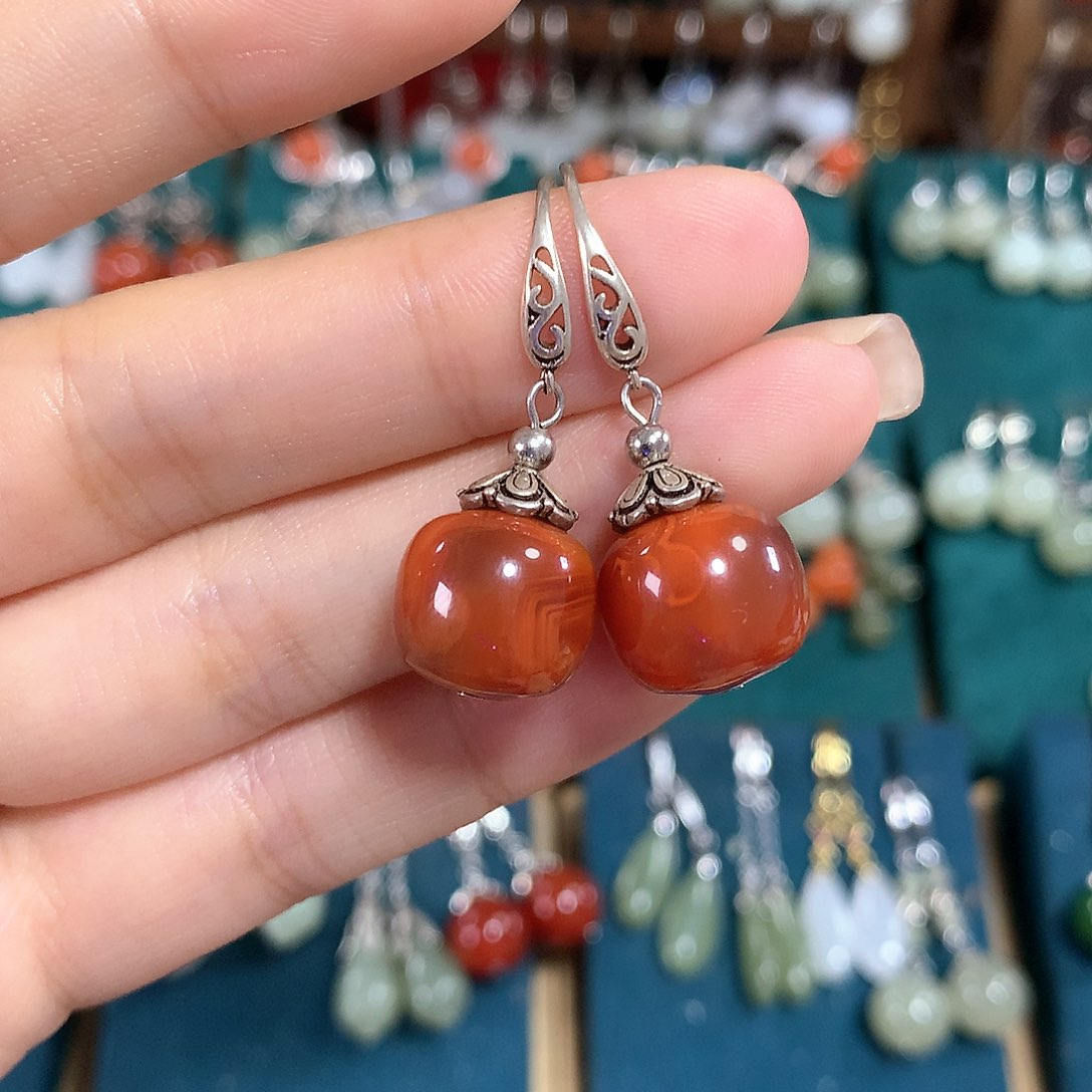 南红玛瑙银S925镶嵌耳饰卡12.5左右