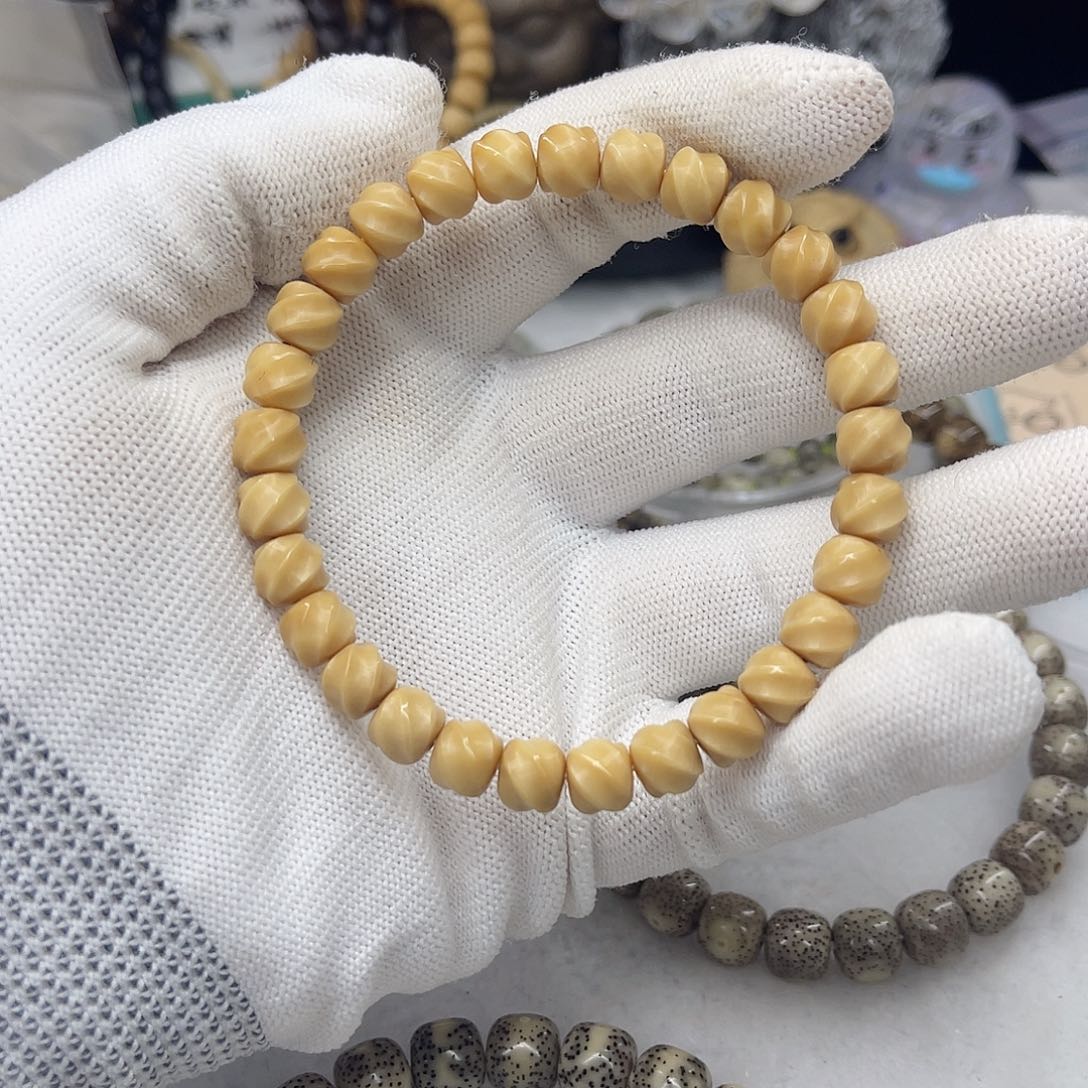 星月菩提手串蛇年扭转乾坤龙脊菩提