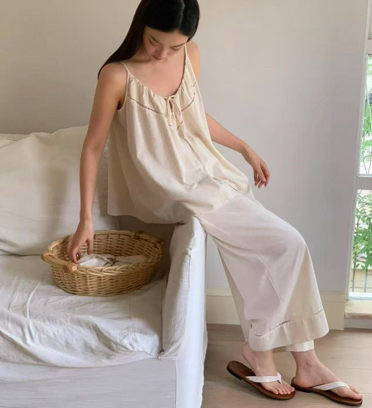 【舒伴家】短裤/长裤/长裙蕾丝拼接小镂空性感吊带睡衣温柔纯欲睡衣