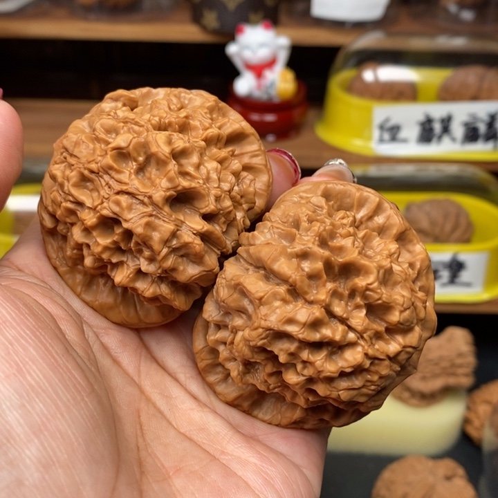 文玩核桃吊坠核*仁52龙鼎