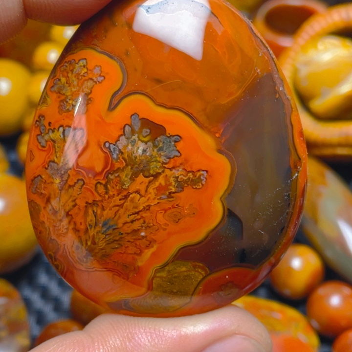 玛瑙/玉髓合金战国红