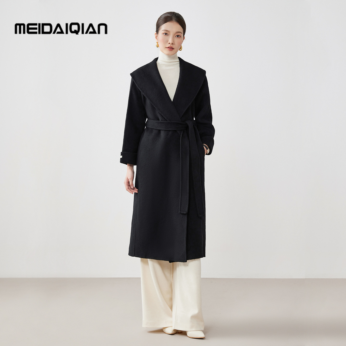 美岱倩慵懒风大翻领毛呢外套女温柔气质双面呢大衣秋冬中长款黑色
