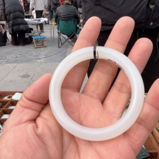 和田玉手镯未镶嵌朵***计