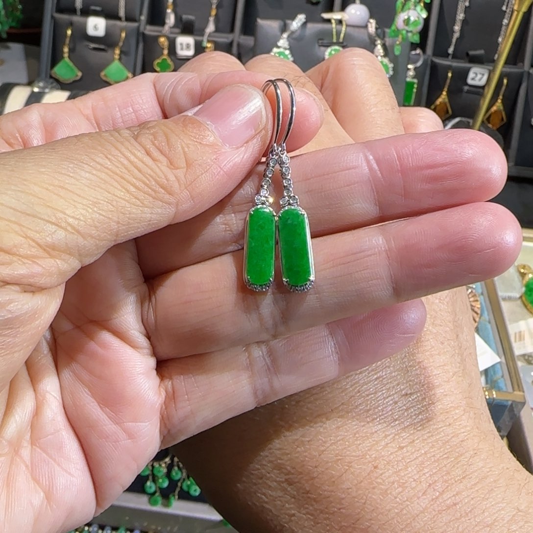 翡翠18K金镶嵌颈饰耳钩