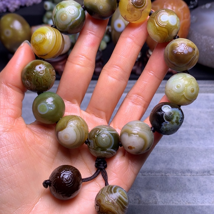 草***虎玛瑙/玉髓未镶嵌裸石