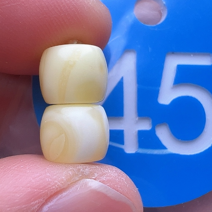 蜜蜡裸石未镶嵌8m m