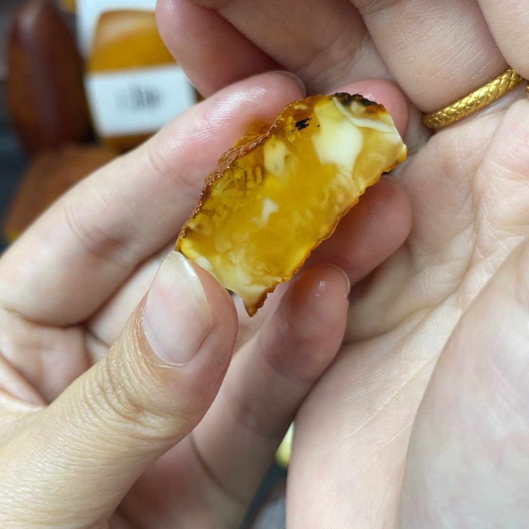 定制蜜蜡未镶嵌原石