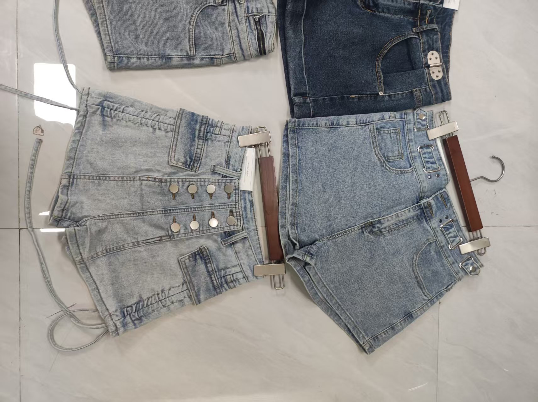 新粉专属，牛仔裤饰品随机发一件