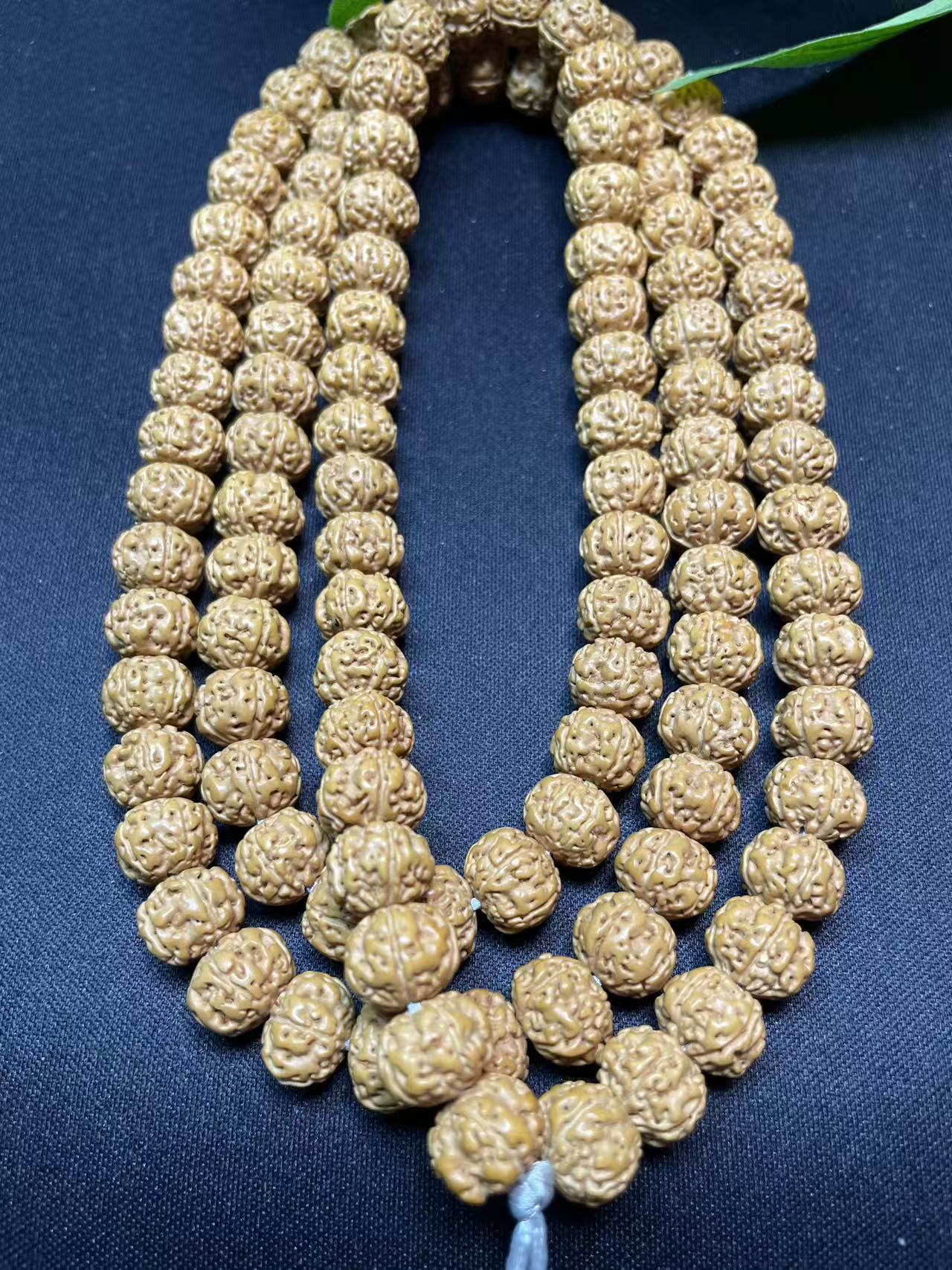 猴头核桃金刚脖挂手串