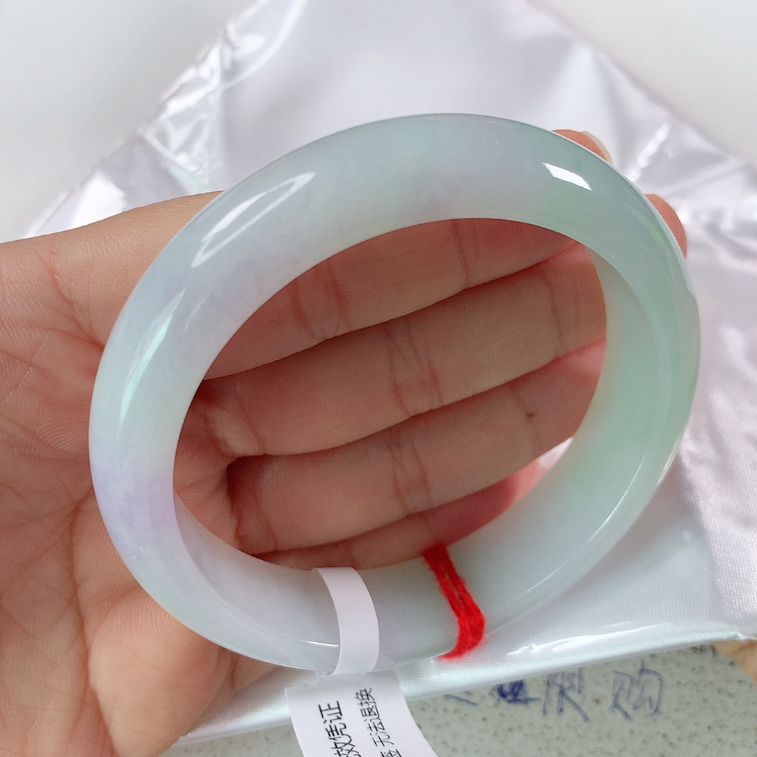 翡翠手镯未镶嵌①④⑦