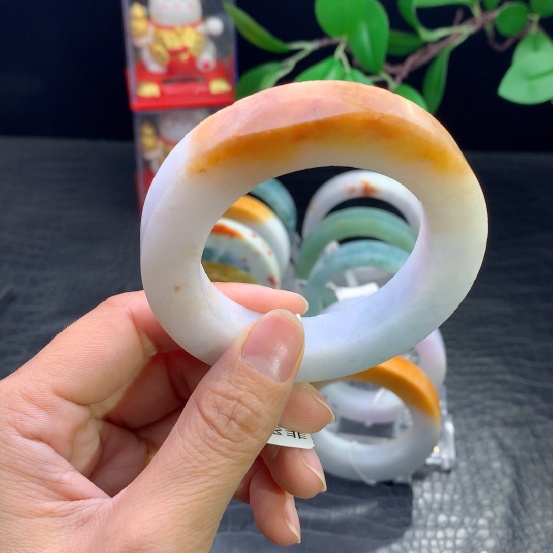 定制翡翠未镶嵌手镯