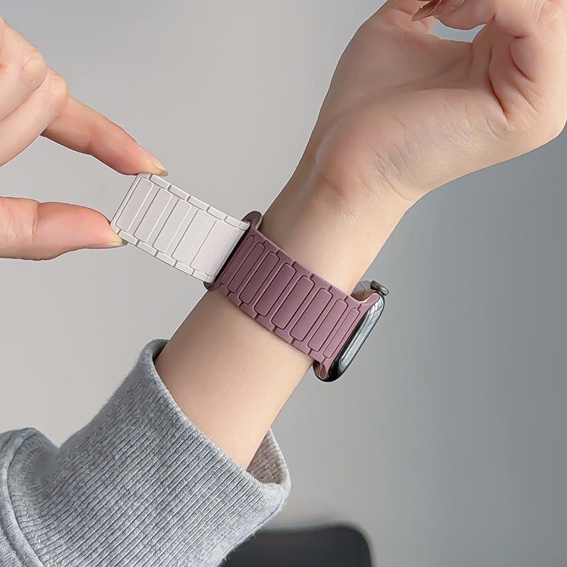 适用苹果手表iwatchs11硅胶表带applewatch10/9/8磁吸腕带se腕带