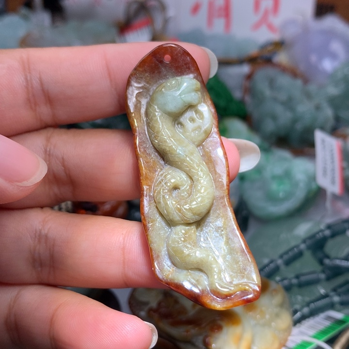 翡翠颈饰未镶嵌保真天然A货翡翠