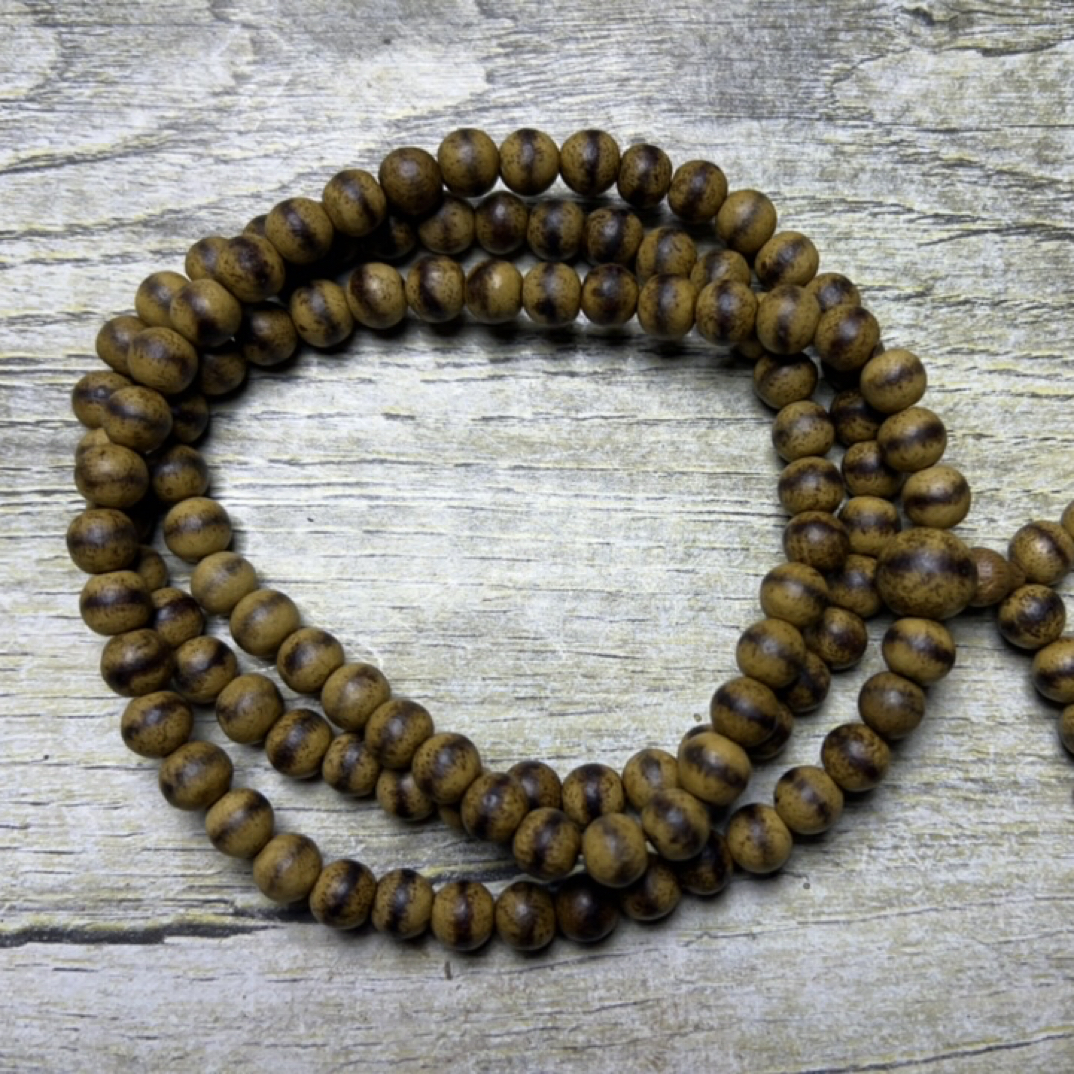 50 福来精选文玩沉香木作手串7mm