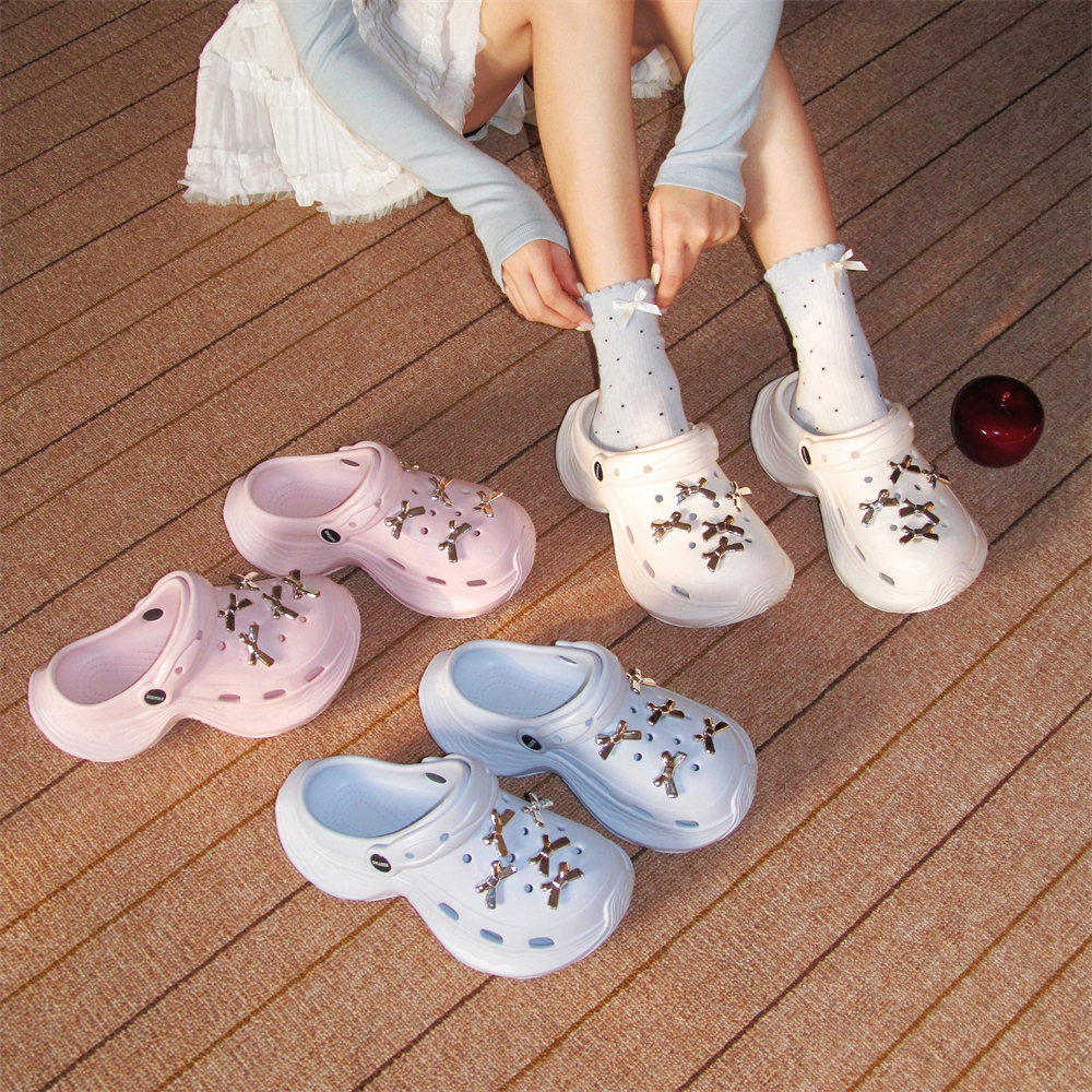 细细条 休闲网红增高2025新款夏季凉拖鞋甜酷银色蝴蝶结洞洞鞋女