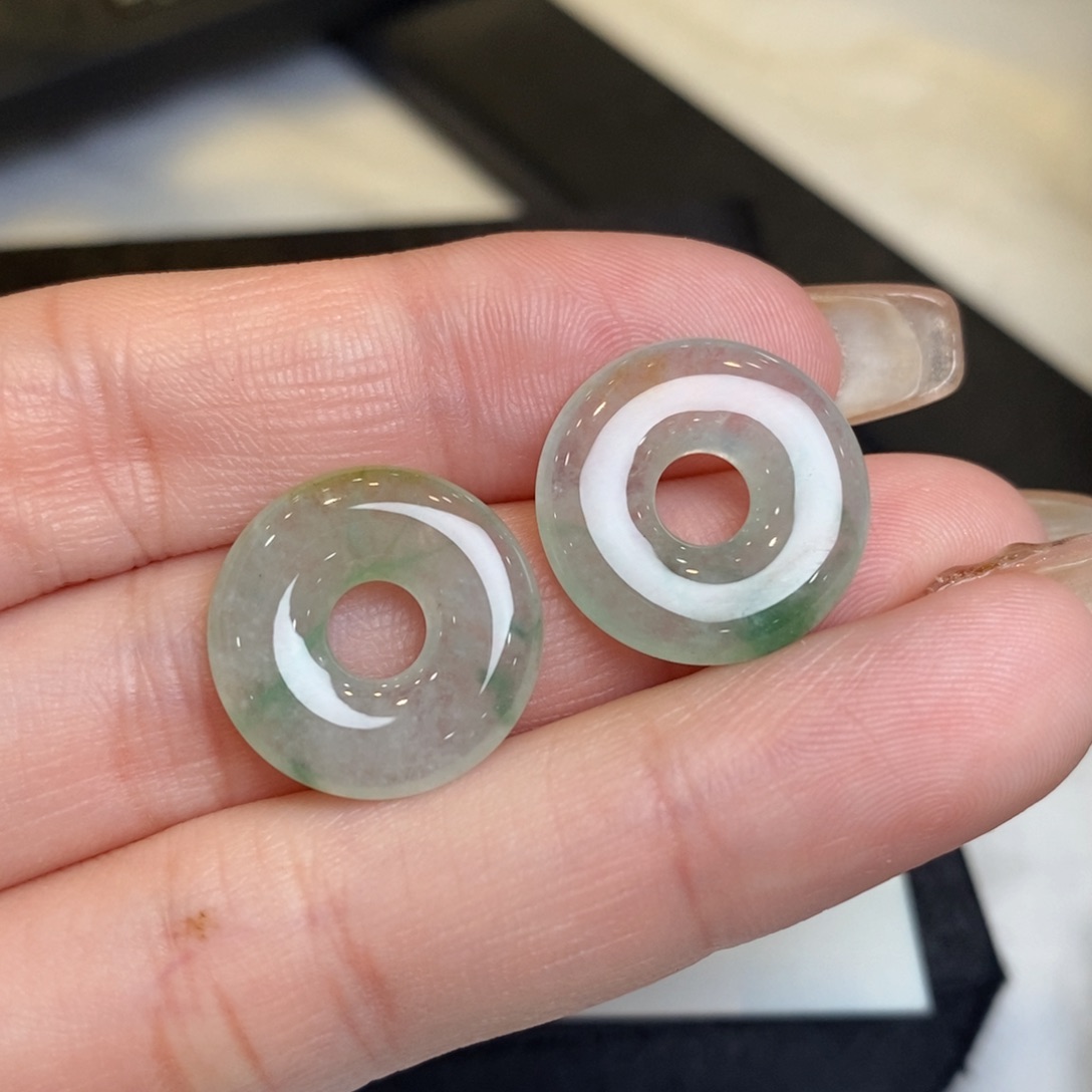 翡翠耳饰未镶嵌甜甜圈