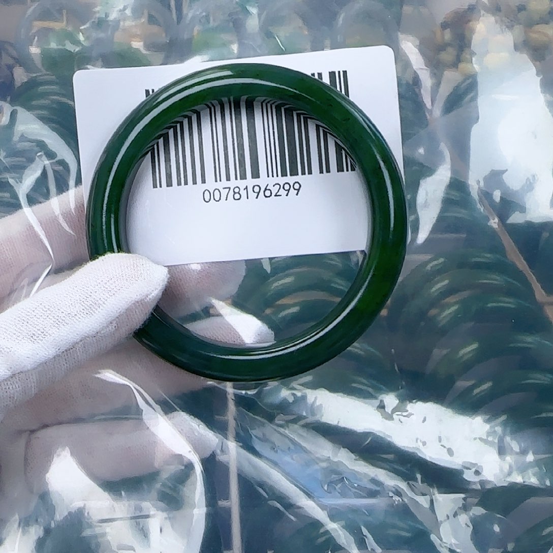 和田玉（碧玉）手镯未镶嵌58包容