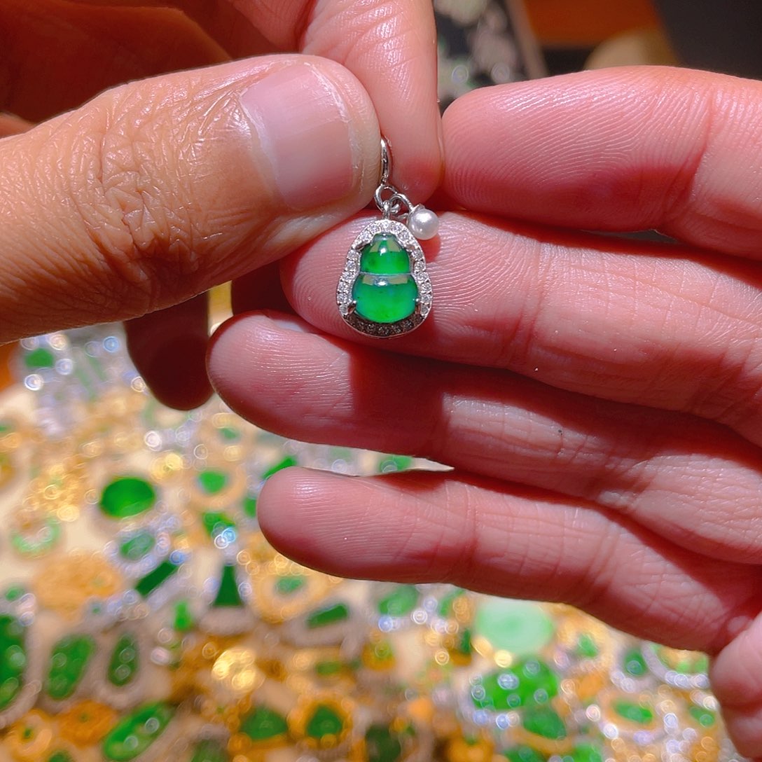 翡翠吊坠(不含链)银S925镶嵌