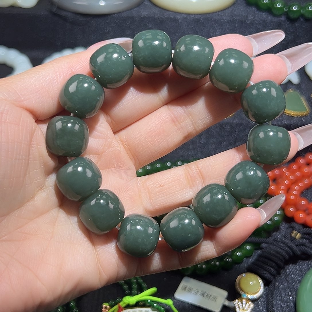 和田玉未镶嵌手链