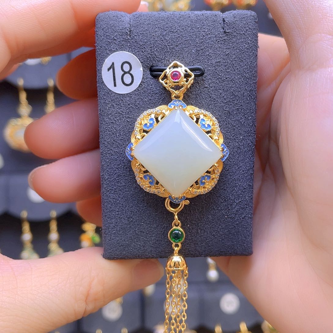 和田玉颈饰银S925镀金镶嵌