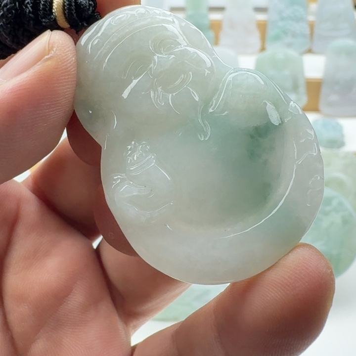 翡翠未镶嵌颈饰天然缅甸A货翡翠