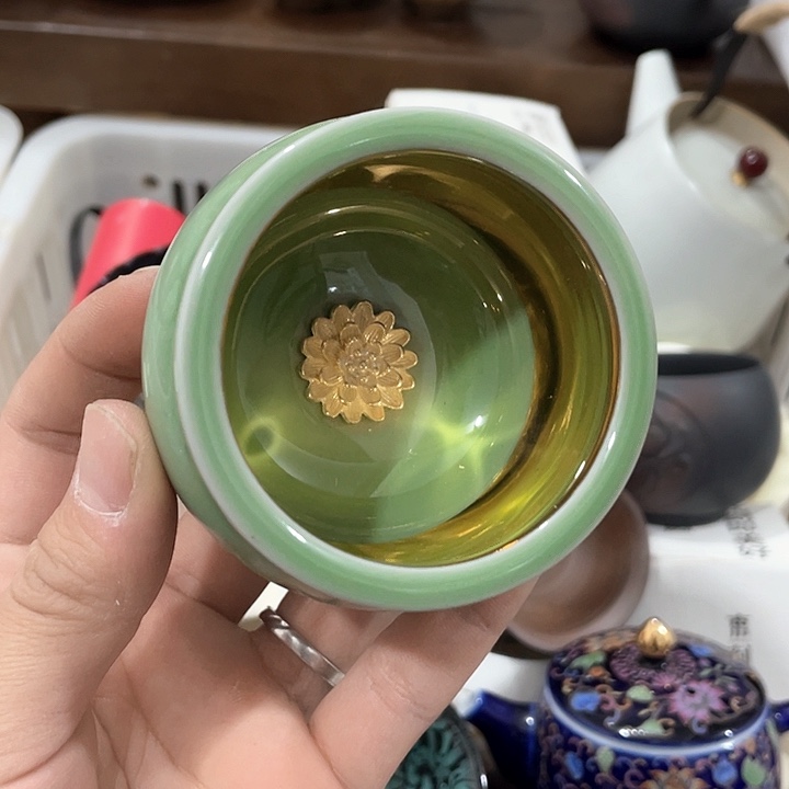 陶瓷茶具全部清清完回家过年