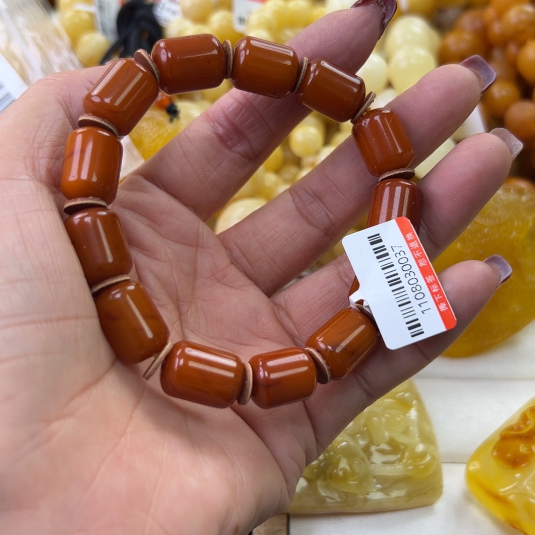 琥珀珠宝奇石未镶嵌