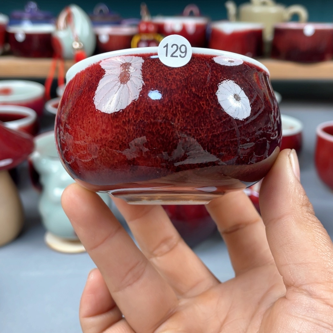 瓷片纯手工制作……