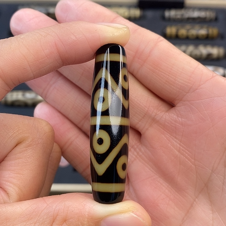 谢***姐玛瑙/玉髓未镶嵌颈饰