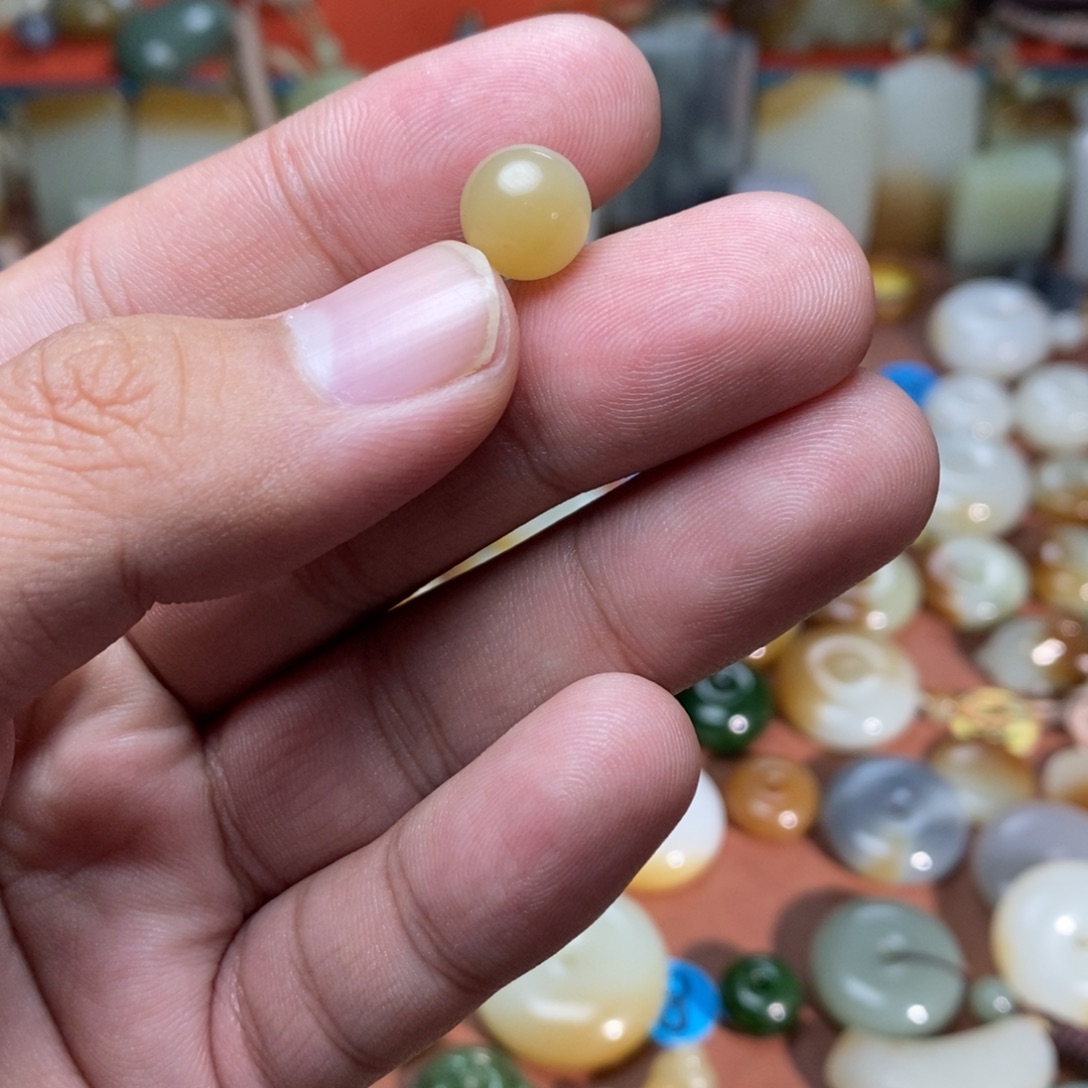 旺****和田玉未镶嵌吊坠(不含链)