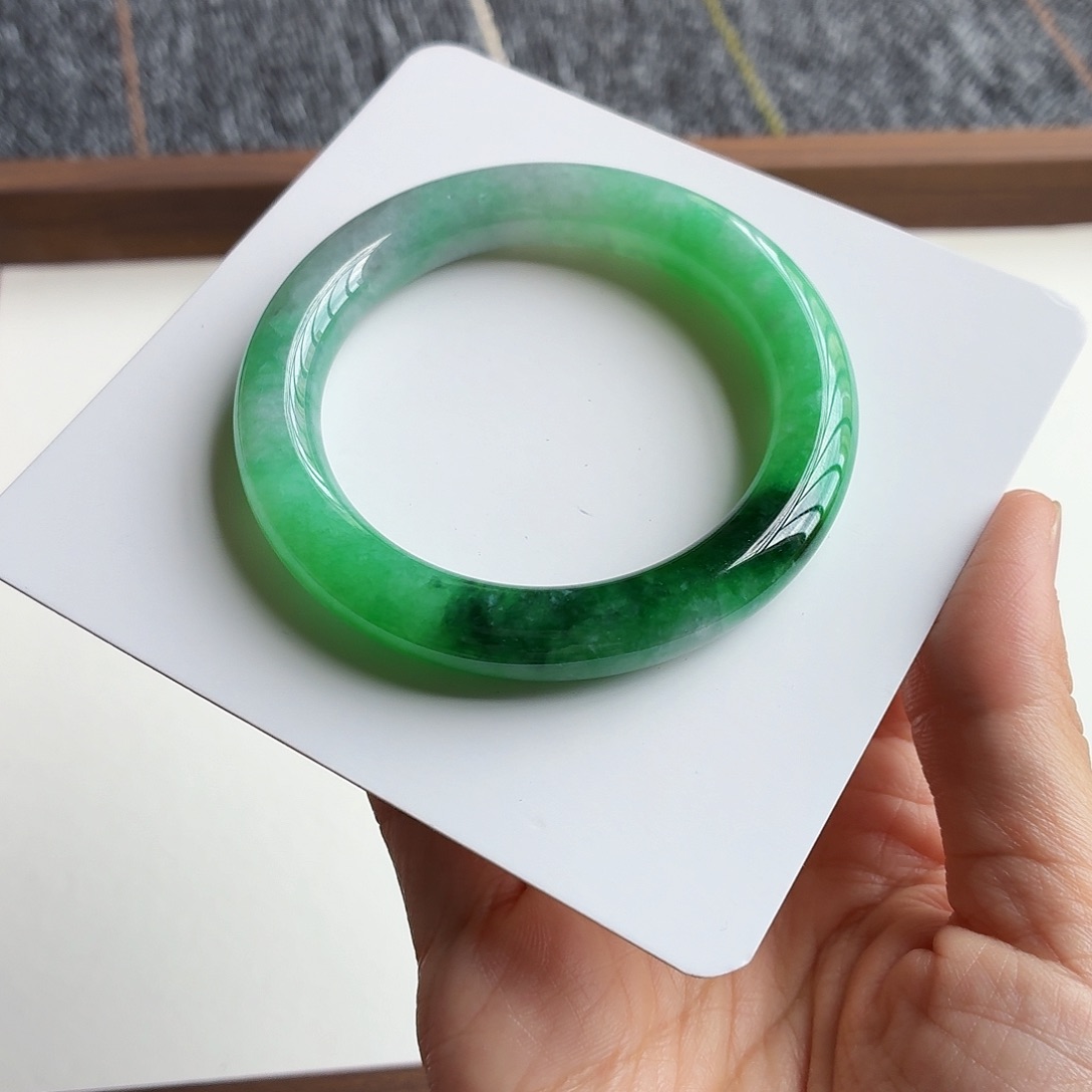 翡翠未镶嵌手镯圆条53