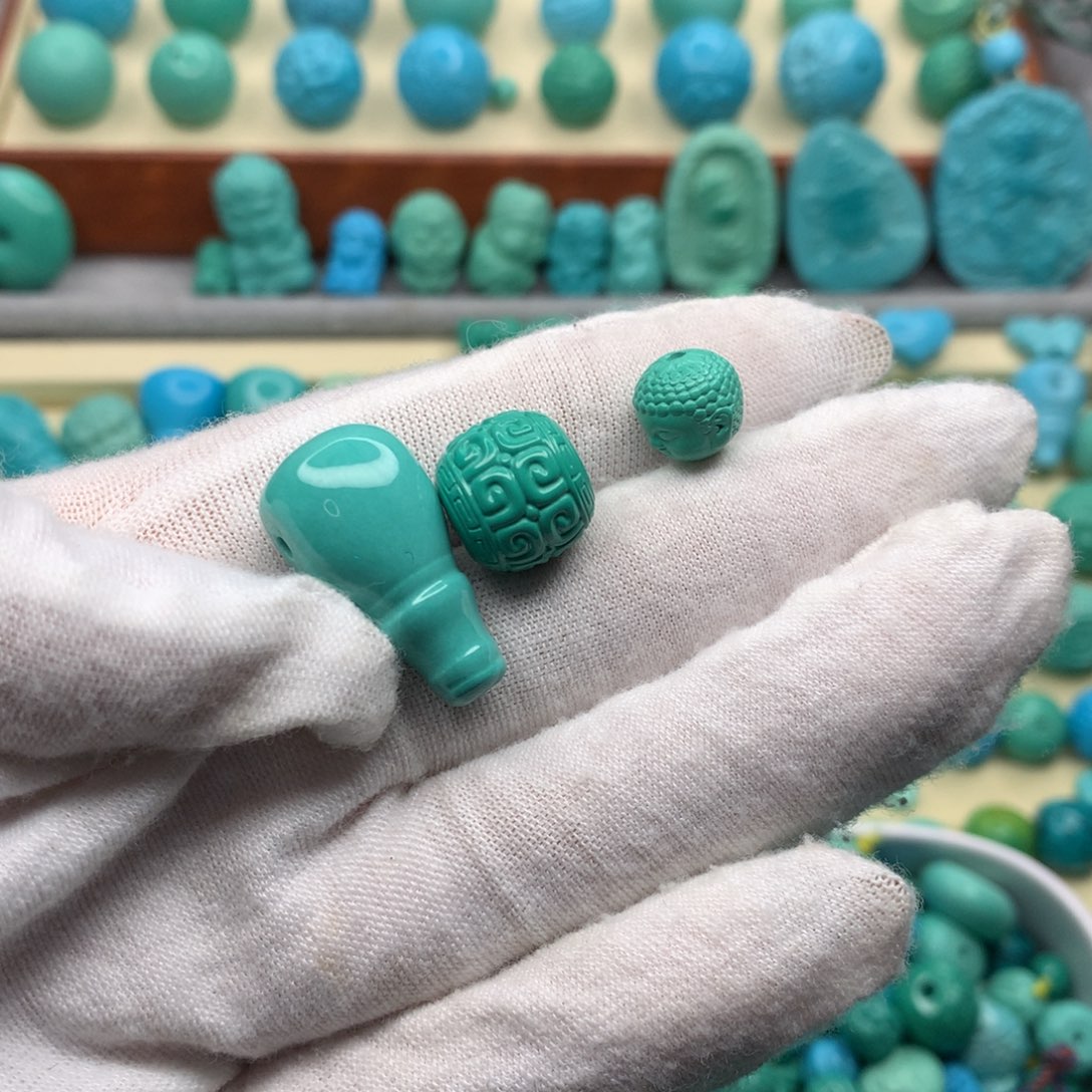 椿***梵高瓷精品绿色三通