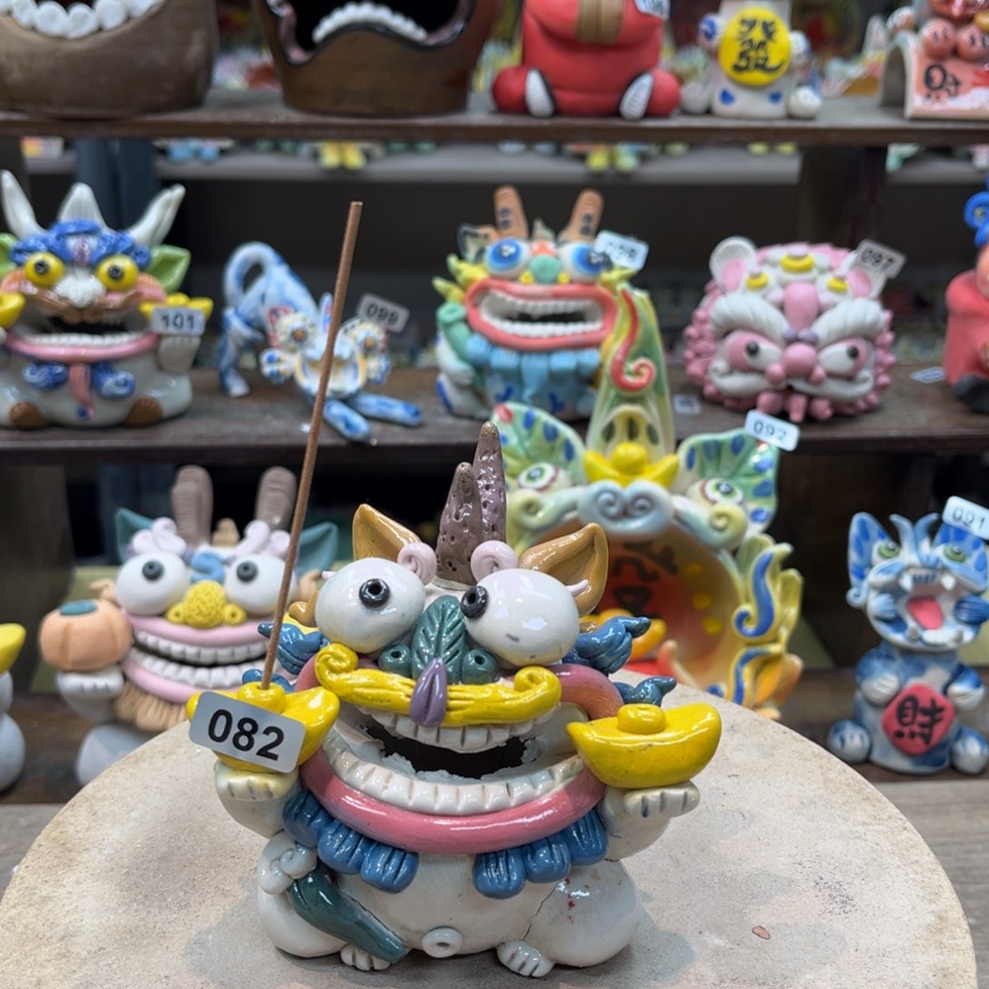 陶瓷纯手工抽象陶瓷摆件082