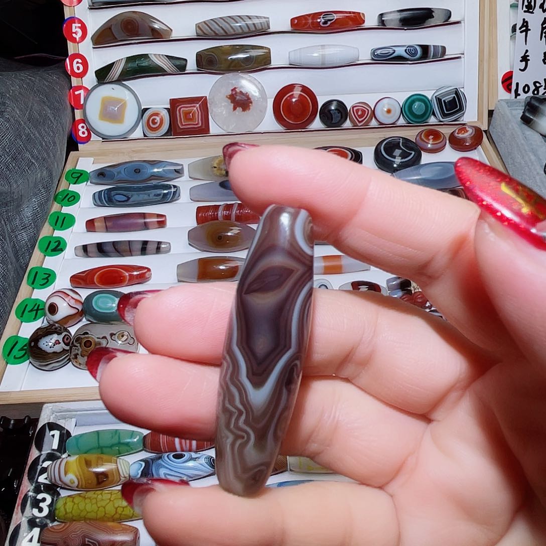 玛瑙/玉髓颈饰未镶嵌