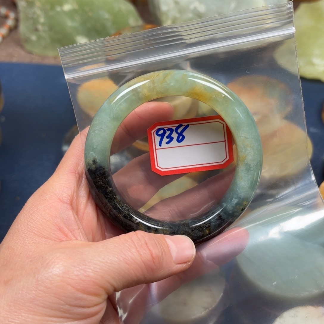 以***后蛇纹石玉未镶嵌珠宝半成品