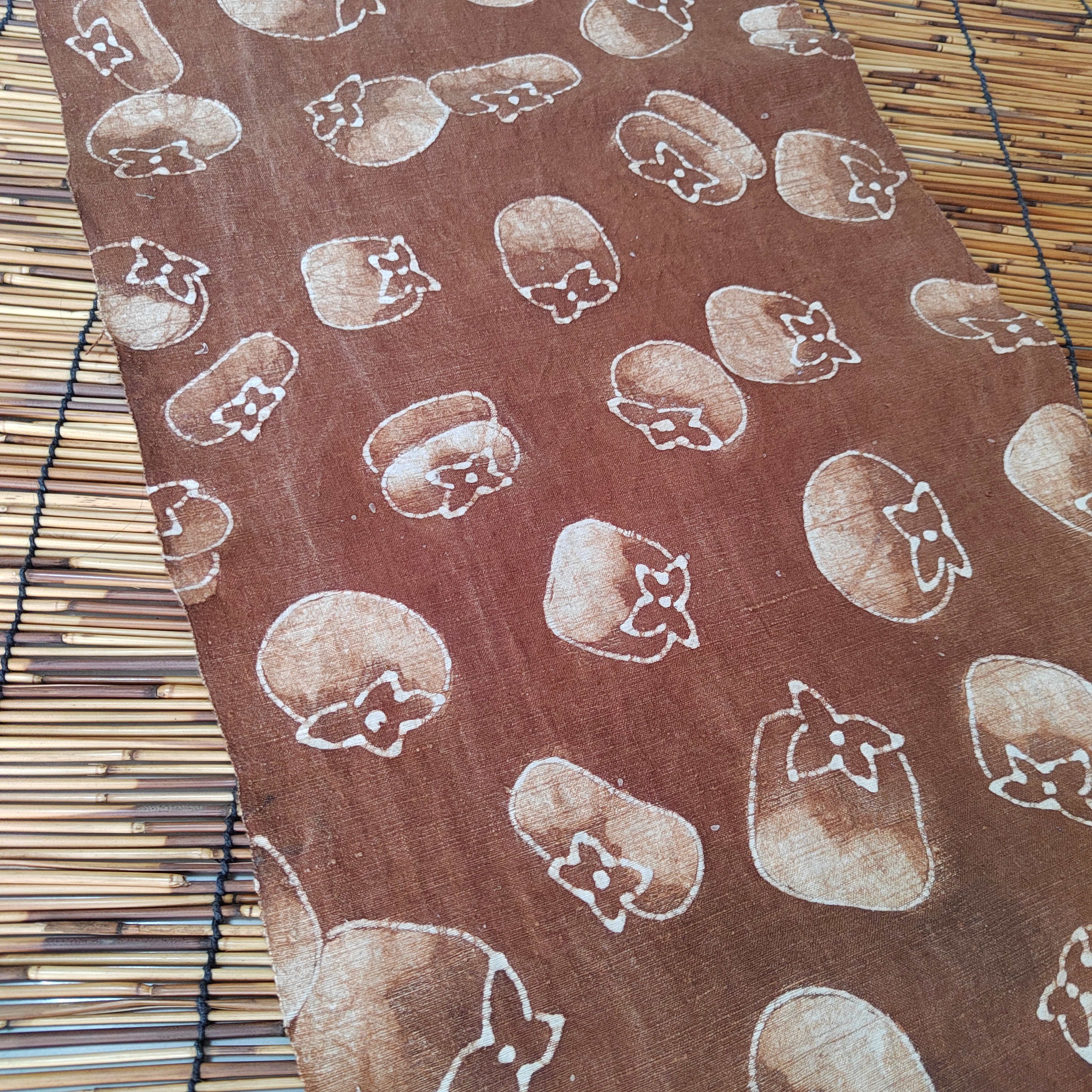 柿染蜡染（柿柿如意）土布，咖啡色柿子，宽幅38.5厘米，半米为一件。